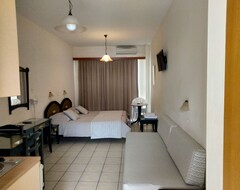 Hotelli Zannis Hotel (Perivolia, Kreikka)