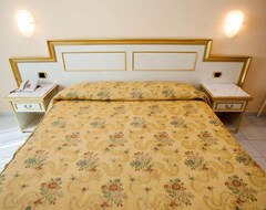 Khách sạn Alexander Palace (Abano Terme, Ý)