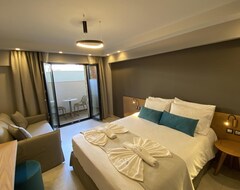 Hotel Lithos Suites 204 Suite - Nikiti Halkidiki (Nikita, Grčka)