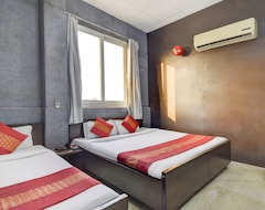 Khách sạn Hotel Raya Inn (Jaipur, Ấn Độ)
