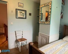 Cijela kuća/apartman Maison Familiale, 15 Pers, 7 Chambres, Piscine, Deco Soignee (Hambers, Francuska)