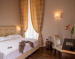 Hotelli Tridente Suites (Rooma, Italia)