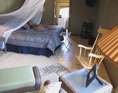 Bed & Breakfast Vision Quest Safari (Salinas, Sjedinjene Američke Države)