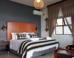 Bed & Breakfast Shaloha Guesthouse On Supertubes (Jeffreys Bay, Sudáfrica)