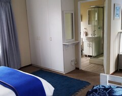Hotel Dolphin Inn Guesthouse Blouberg (Bloubergstrand, South Africa)