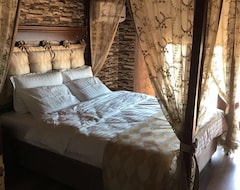 Hotelli Deluxe Mavisu (Trabzon, Turkki)