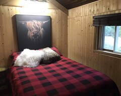 Casa/apartamento entero Petit Chalet Rustique Moderne Au Coeur Des Laurentides Vous Charmera à Coup Sur (Val-David, Canadá)