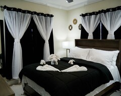 Cijela kuća/apartman Entire House Cozy Luxury Inn Ocean Pointe (Lucea, Jamajka)