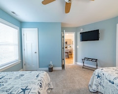 Hele huset/lejligheden Kil9112 Golf Resort Living; Minutes To The Beach; Community Pool & Fitness (Powells Point, USA)