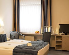 Double Room 3 = 2 - Hotel Novalis Dresden (Dresden, Germany)