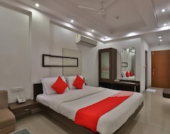 OYO 1381 Hotel Harmony (Vadodara, Indija)