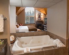Hotel Rundlestone Lodge (Banff, Canada)
