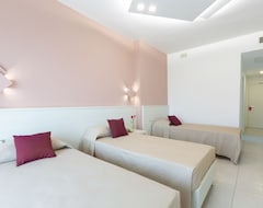 Hotelli Alfema Rooms (Ugento, Italia)