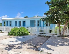 Tüm Ev/Apart Daire Three Units Side By Side (Cockburn Town, Turks ve Caicos Adaları)