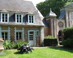 Toàn bộ căn nhà/căn hộ house listed as an historic building, near Montreuil (Gouy-Saint-André, Pháp)