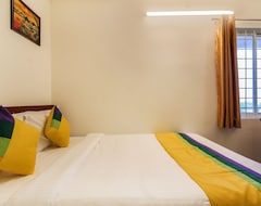Khách sạn Itsy By Treebo | Riyas Grand (Tirupati, Ấn Độ)