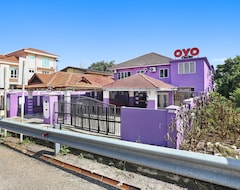 Otel Oyo 90873 Travellers Inn (Simpang Bugis, Malezya)
