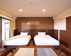 Hotel Smart Condo Tomari (Naha, Japan)