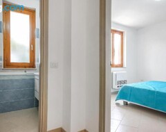 Toàn bộ căn nhà/căn hộ Cozy Apartment In Casalvelino With Kitchen (Marina di Casal Velino, Ý)