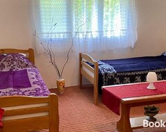 Casa/apartamento entero Idila Pod Rtnjem - Najam Cele Vikendice Sa Bazenom (Boljevac, Serbia)