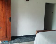 Khách sạn Komaligma Villa By Camrin Group (Tissamaharama, Sri Lanka)