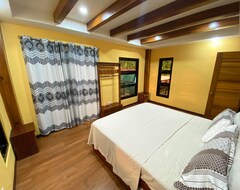 Entire House / Apartment Spacious Relaxing Private House Near The Beach (San Juan, Philippines)