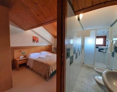 Khách sạn Hotel Orso Bianco (Pescasseroli, Ý)