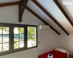 Koko talo/asunto Villa Stone Pour 8 Personnes Piscine Acces Pmr (Sainte Luce, Antilles Française)