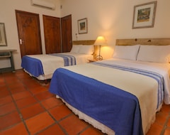 Hotel Bungalows Santa Cruz (Puerto Escondido, Mexico)