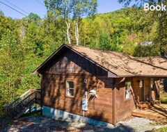 Toàn bộ căn nhà/căn hộ New Owner Special Cozy Cabin With Mountain Views (Robbinsville, Hoa Kỳ)