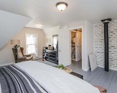 Casa/apartamento entero Family Friendly, Picturesque Oceanfront Cottage 1800 Sq Ft Sleeps 9. (Port Dufferin, Canadá)