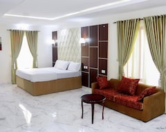 Khách sạn Ibom Waterfall Resort And Suites (Uyo, Nigeria)