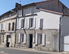 Toàn bộ căn nhà/căn hộ Gite Gond-pontouvre, 3 Bedrooms, 6 Persons (Gond-Pontouvre, Pháp)