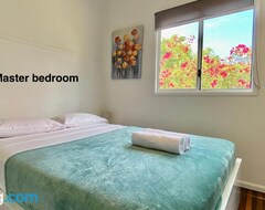Toàn bộ căn nhà/căn hộ Comfortable, 2- Bedroom House Newly Updated (Townsville, Úc)