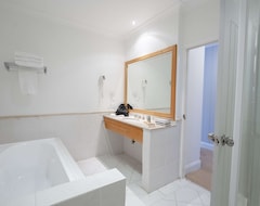 Hotelli The Quarters, Ascend Hotel Collection (Forresters Beach, Australia)