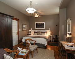 Bed & Breakfast Danby House (Markdale, Canada)