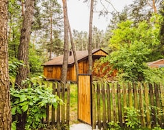 Toàn bộ căn nhà/căn hộ Cozy Nature Retreat: W/ Patio ~ Fireplace & Garden (Maciejowice, Ba Lan)