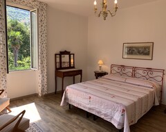Cijela kuća/apartman Apartment With Garden, Private Access To The Lake, View Over The Lake In Villa (Claino con Osteno, Italija)