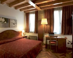 Hotel Primotel (Brescia, Italy)