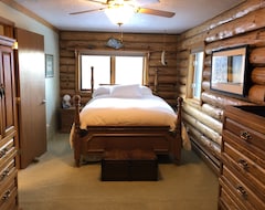 Entire House / Apartment Log Home Close To Anchorage (Anchorage, USA)