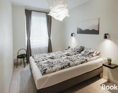 Tüm Ev/Apart Daire Rozenstein Design Apartment (Kandava, Letonya)