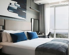 1 Bedroom Luxury Apartment In Luxury Hotel & Apartments In Sandton Central (Johannesburg, Sydafrika)