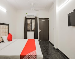 Hotelli Oyo 67190 Saurav Villa (Panipat, Intia)