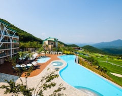 Khách sạn Sono Calm Vivaldi Park (Hongcheon, Hàn Quốc)