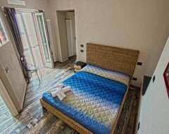 Otel Oltremare Guest House (Leivi, İtalya)