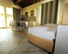 Hotel Apartment in Cecina with Internet, Pool, Air conditioning, Parking (683510 (Cecina, Italy)