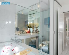 Entire House / Apartment Boutique Design-suite-apartment At Best Central Location (Zürich, Switzerland)
