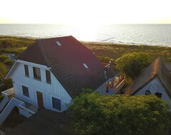 Khách sạn Fewo I-4 - Hotel_haus Windhook (directly At The Baltic Sea) (Dierhagen, Đức)
