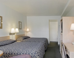 Khách sạn Canada'S Best Value Desert Inn & Suites (Cache Creek, Canada)