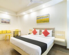Capital O 16340 Yellow Hotels (Puri, Indija)